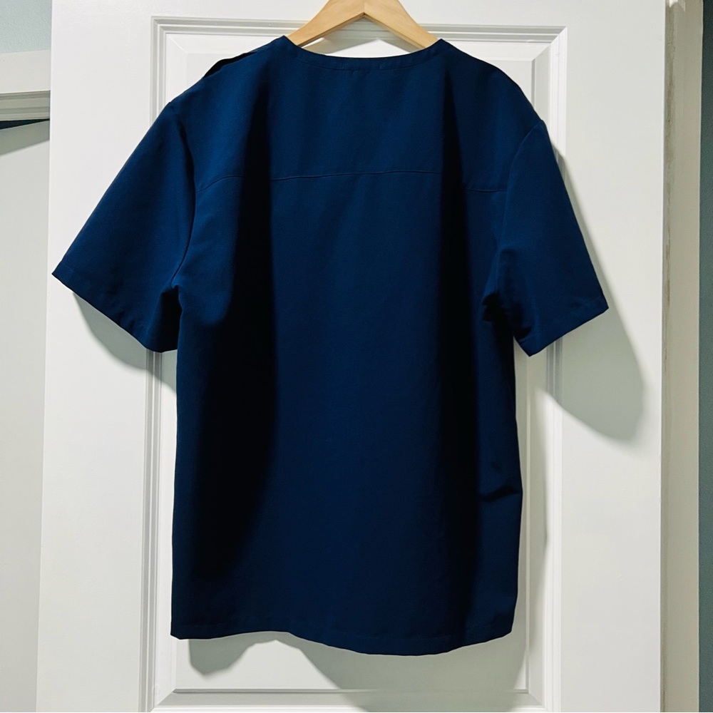 FIGS Corfield Henley Scrub Top Size XL Navy Blue Technical Collection Medical - Picture 2 of 11